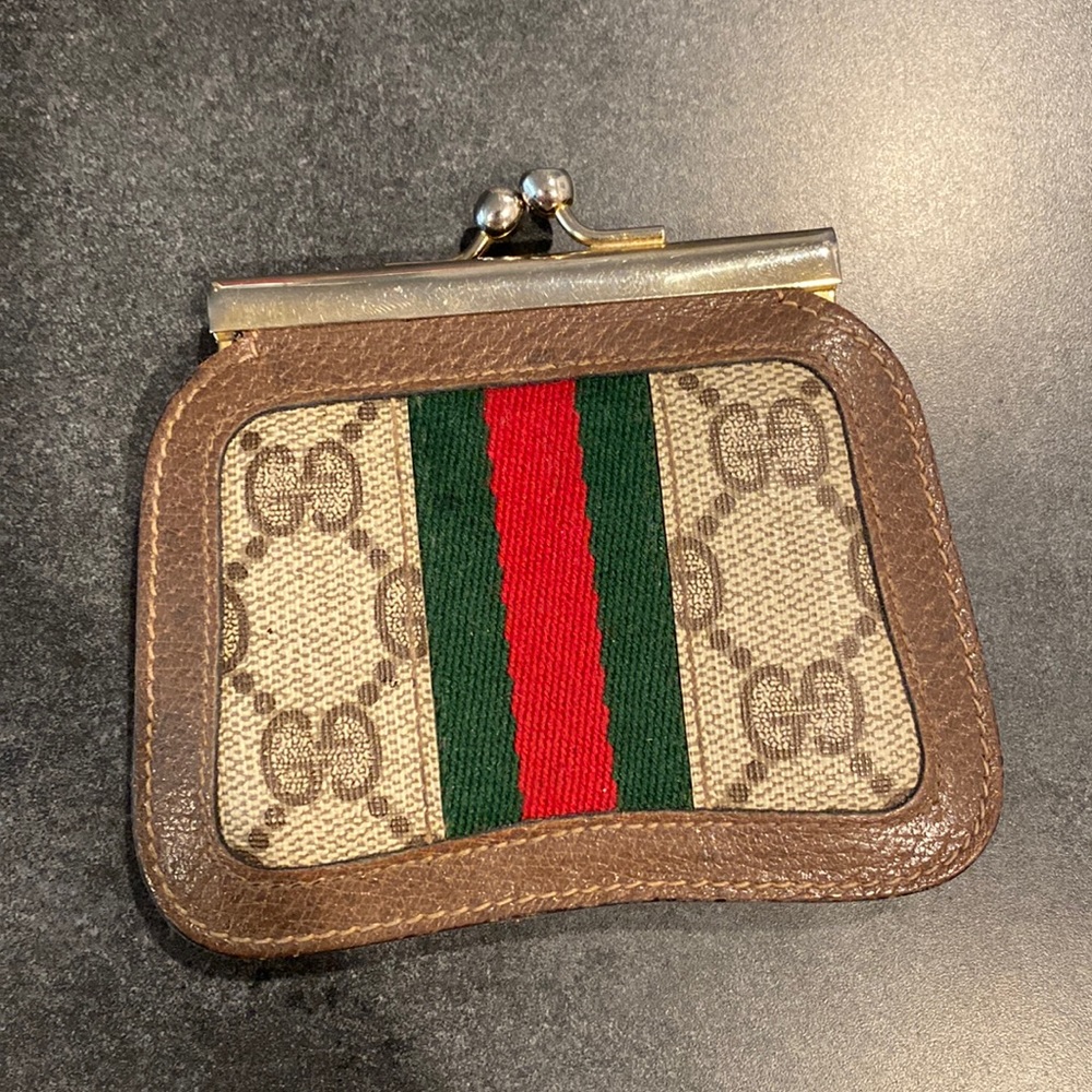 Vintage Gucci coin purse